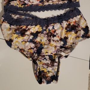 TORRID Curve Underwear Sz 2X Lace Floral